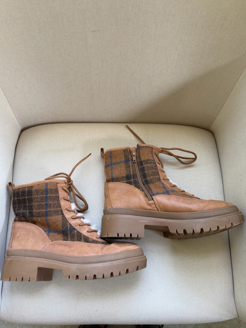 Lucky Brand Edive Leather Winter Brown Combat Lugboot Plaid Lace Up Fall Size 7 - Picture 3 of 8